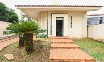 Imagem 4: Sobrado Residencial]