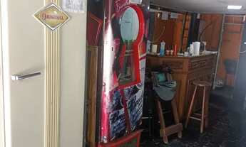 Imagem 5: Passo ponto, barbearia ? montada com bar anexo e clientela.r