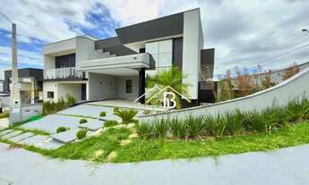 Imagem: BELISSIMA CASA A VENDA COM PISCINA E 3 SUITES