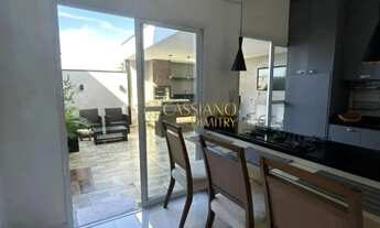 Imagem 4: Sobrado à venda de 112m² | 03 dormitórios, sendo 01 suíte e 02 vagas de garagem