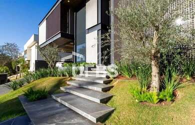 Imagem 4: Sobrado de Esquina no Alphaville Goiás