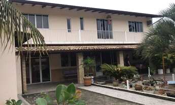 Imagem: Casa com piscina e edícula no Ribeirão