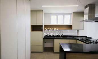 Imagem 2: Apartamento reformado nos Jardins, bem iluminado