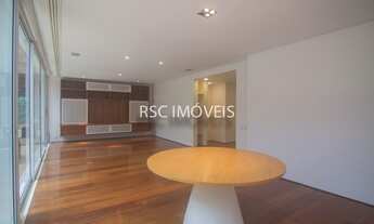 Imagem 3: Apartamento Garden Reformado a venda possui 175m2 com 2 Suítes - 1 Vaga na Praia de Ipanem