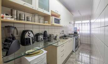 Imagem 4: Cobertura, duplex, sala com varanda, três quartos sendo duas suítes, uma suíte com varan