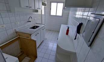 Imagem 6: Apartamento com 62m, Reformado, Armarios, 2 Dormitórios, Varanda, Andar Alto, 1 Vaga Livre