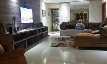 Imagem 2: Casa para venda tem 223 metros quadrados com 3 quartos em Vila Pereira Barreto - São Paulo