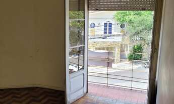 Imagem 2: OPORTUNIDADE Casa com 4 dormitórios