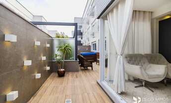 Imagem 2: Apartamento para venda tem 173 metros quadrados com 3 quartos em Vila Jardim - Porto Alegr