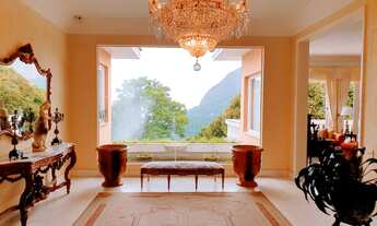 Imagem: Casa de 1600 metros quadrados no bairro