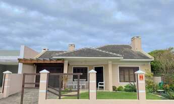 Imagem 2: Belíssima Casa a 50m da praia