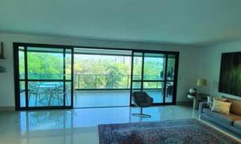 Imagem 2: Apartamento para venda tem 212 metros quadrados com 3 quartos