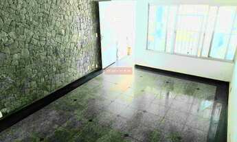 Imagem 3: Linda casa p/ loc. com 3 dorm, sala, coz, 3 Wcs, quintal, espaço gourmet, 1 vaga. Oportuni