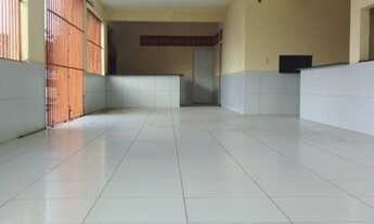 Imagem 3: TRANQUEDO NEVES - Rua Do Marfim, 17, aproximadamente 210m², loja ampla de esquina, com 4 b