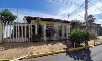 Imagem: Casa com 3 quarto(s) no bairro Cristo Rei