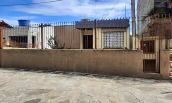 Imagem 2: Casa com 3 dormitórios para alugar, 200 m² por R$ 2.200/mês - Santa Tereza - Porto Alegre