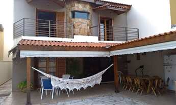 Imagem: Casa com 3 suítes à venda, 360 m² por