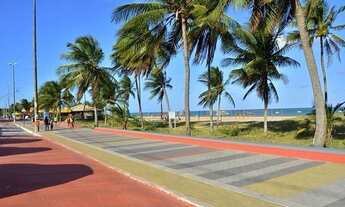 Imagem 2: Cabo Branco - Alugo Apto. Mobiliado na Beira Mar - Prédio Novo - 2 Quartos - 2 Garagens