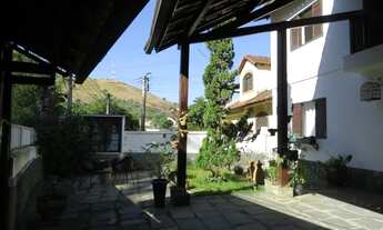 Imagem 2: 2 CASAS NO CENTRO DA CIDADE DE VASSOURAS