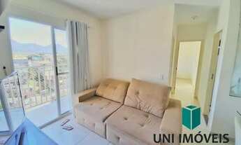 Imagem 3: Amplo apartamento à venda com 2 quartos/1 suíte e varanda de frente pra rua, na Praia do M