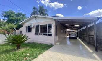 Imagem: Casa com pátio localizada no bairro Dom