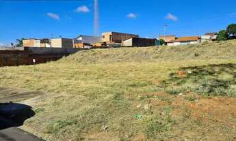 Imagem 3: 3 lotes planos com 150m² cada no Jardim Tv