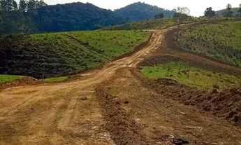 Imagem 2: Lote/Terreno para venda tem 600 metros quadrados em Centro - Igaratá - SP