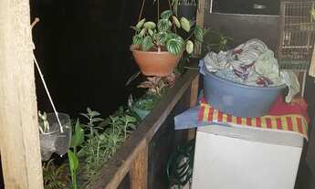 Imagem: Vendo um Barraco no caminho São Sebastião