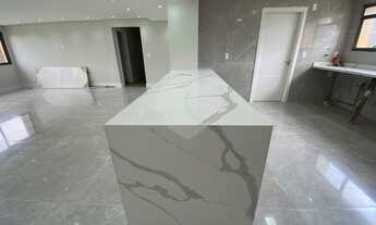 Imagem 2: Apartamento lindo, amplo, totalmente reformado, 4 quartos, 1 (suíte), 2 vagas