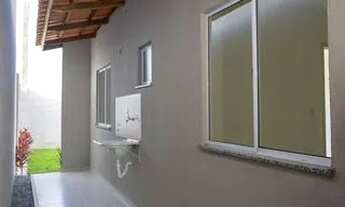 Imagem 4: Outesaide Sim são Casas de 2 - quartos em Rua Pública no Bairro Sim