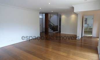 Imagem 4: Casa em estilo inglês em condominio fechado com lindo paisagismo