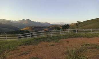 Imagem: Vende-se Sítio com total visão para o