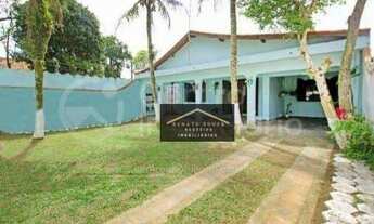 Imagem 2: Casa com 2 quartos + Edícula + Quintal gramado em Peruíbe