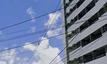 Imagem 2: Apartamento para aluguel tem 52 metros quadrados com 2 quartos em Torre - Recife - Pernamb