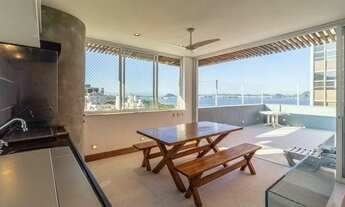 Imagem 3: Cobertura triplex para venda tem 304 metros quadrados com 4 quartos