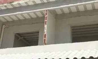 Imagem 2: Casa para venda com 370 metros quadrados com 5 quartos