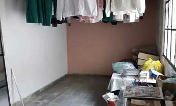 Imagem 3: Curicica - Alugo casa de vila mobiliada sala quarto cozinha armários banheiro vaga área de