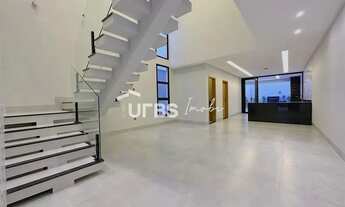 Imagem 4: 0 - Sobrado 3 quartos, sendo 3 suítes