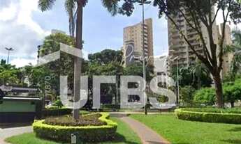 Imagem 3: Apartamento impecável em frente à praça da T-25