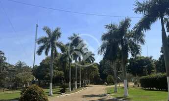 Imagem 4: Vende-se área de alto padrão com 3 casas construídas. 45 mil m2. R$11.500.000,00 Gostou de