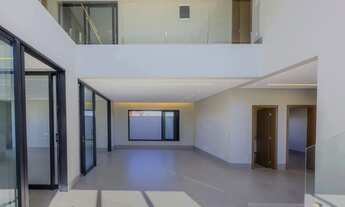 Imagem 3: Sobrado para venda com 351 metros quadrados com 5 quartos em Jardins França - Goiânia - GO