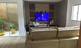 Imagem 2: Casa residencial com 3 quartos sendo 1 suíte disponível para locação no bairro Jardim Botâ