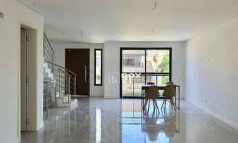 Imagem 2: Sobrado Triplex, frente de rua com 3 suítes para alugar por R$ 7.900/mês - Tingui, Curitib