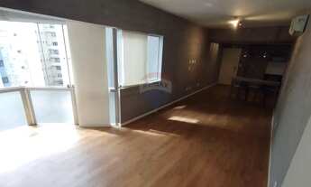 Imagem 7: Apartamento de 3 quartos, 1 suite, 3 banheiros, 2 vagas de garagem com aproximadamente 120