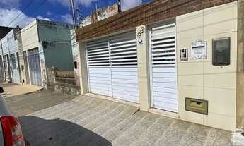 Imagem: Casa à venda em rua pública, SANTO ANTÔNIO
