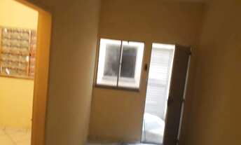 Imagem 2: Aluga-se kitnet R$ 500, $600, $ 700