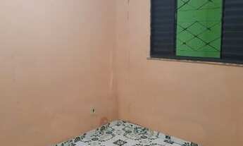 Imagem 5: Casa murada com duas salas e dois quartos