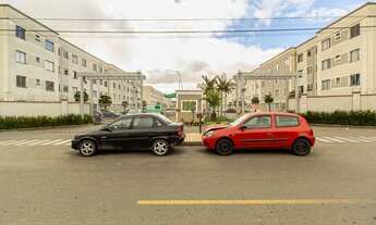 Imagem 2: SAO JOSE DOS PINHAIS - Apartamento Padrão - Iná