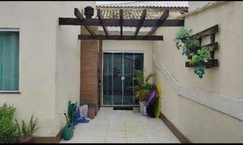 Imagem 2: Casa para venda possui 160 metros quadrados com 3 quartos em Parque Hotel - Araruama - RJ