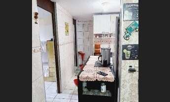 Imagem 4: Apartamento com 2 dormitórios para alugar, 47 m² por R$ 700/mês + o condomínio R$ 100/mês